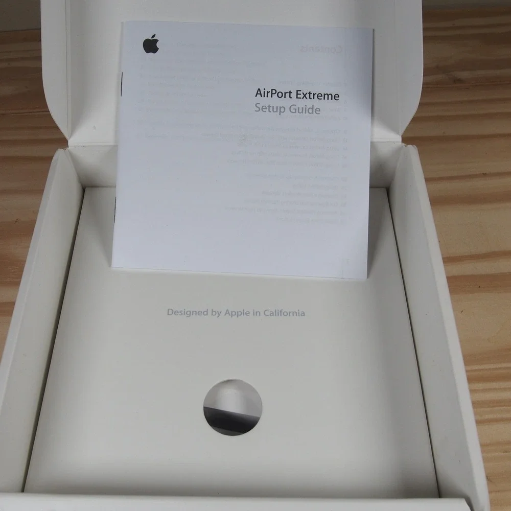 Apple AirPort Extreme Base Station A1143 2nd Gen MB053LL/A 802.11n WiFi‎ Router